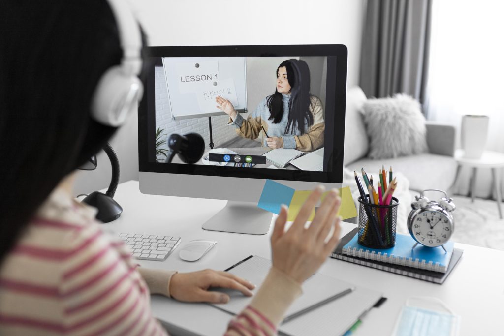 close-up-student-online-class